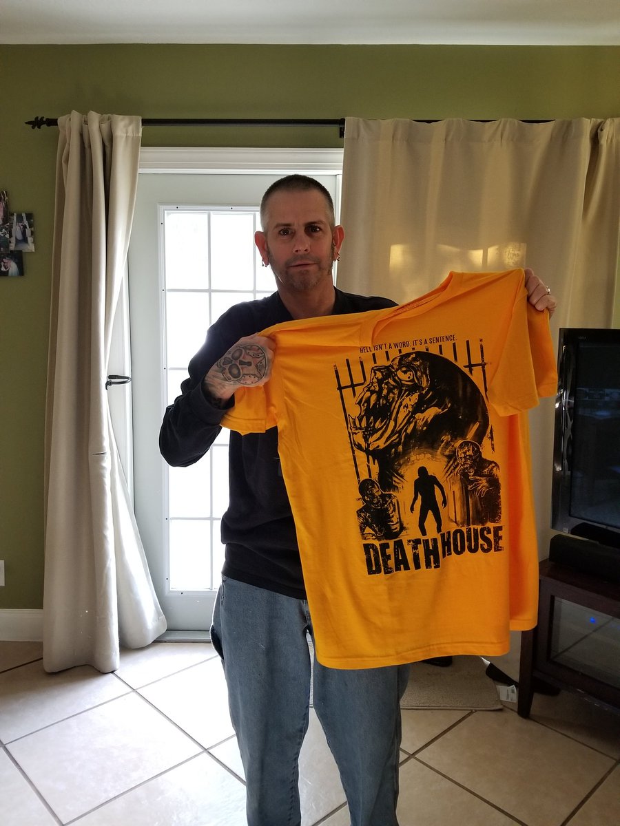 Philthy66613's tweet photo. A Big Thanks to @Terror_Threads for get'n my @DeathHouseMovie shirt here before the showing in WPB Florida... Definitely pumped &amp; ready for #Deathhouse #Deathhousemovie #Horrorfanforlife #HorrorPheel #HorrorMovies https://t.co/ehnOtQYv32