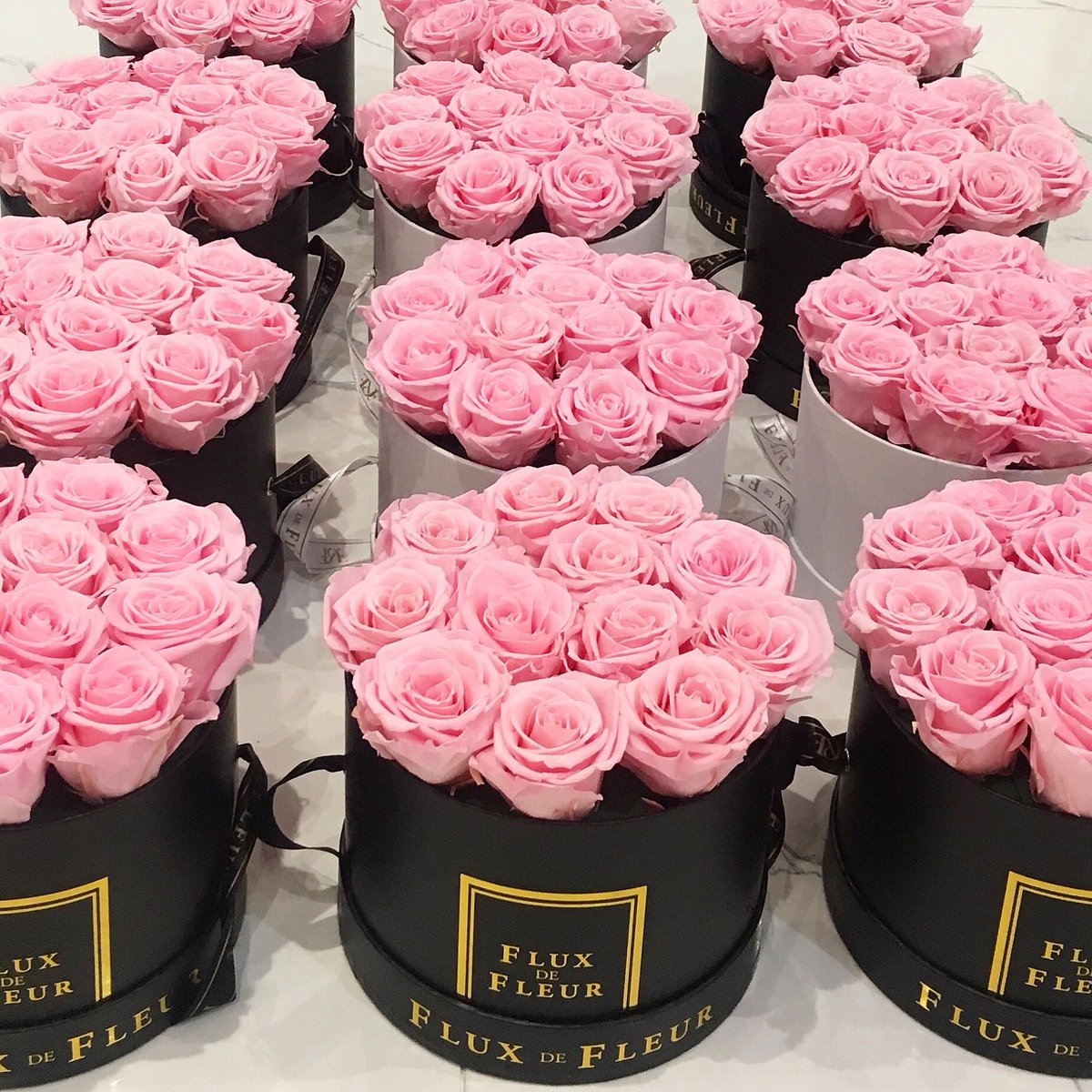 FluxDeFleur's tweet photo. Only 4 Days left for Mother’s Day deliveries 🌸 Order Now!! #MothersDay #SpreadLove 
👉🏼Shop Link👉🏼 https://t.co/NThOj7QwW6
Infinity De Fleur Collection - Roses that last a year. #MothersDayGifts #Mum #giftideas https://t.co/GKHHSgmiqj