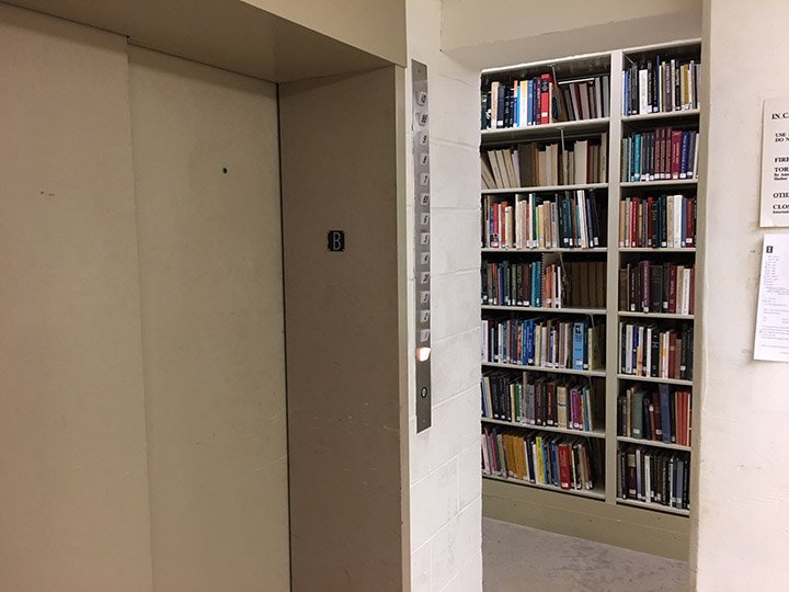 ILLINOISstacks's tweet photo. With #TornadoSeason upon us, it's time to brush up on what to do if you're in the Main Library building during a severe weather emergency 🌪️⛈️ #StxFacts #ILLINOIS https://t.co/ekQTh8MfZ2