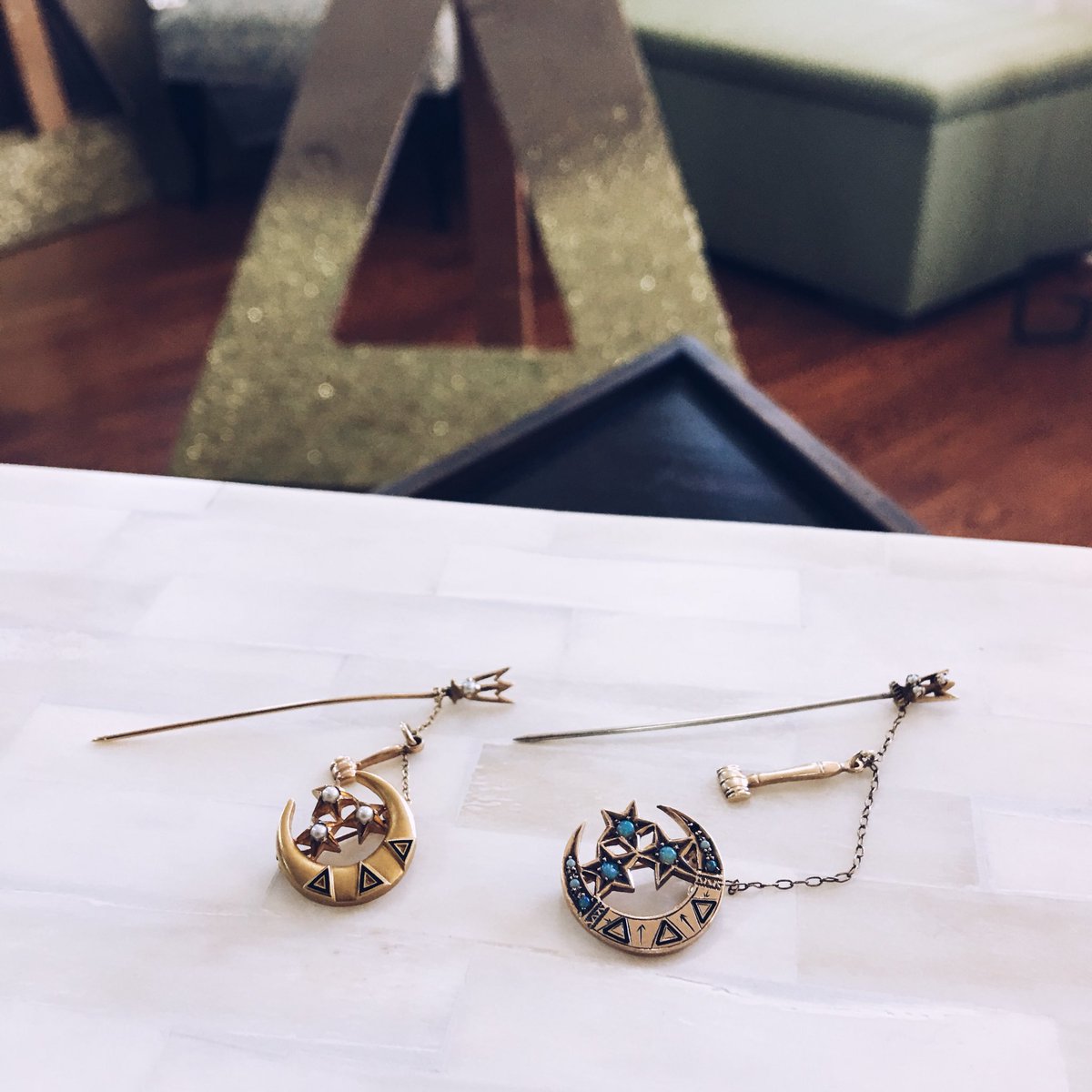 #InternationalBadgeDay Showing off our Stars and Crescent badge today! ⭐️⭐️⭐️🌙