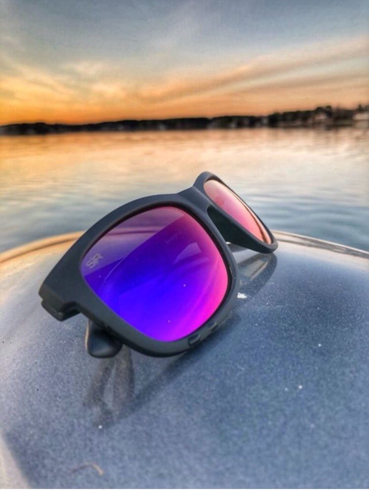 shadyrays's tweet photo. Signature Series - Purple Sunset Polarized in their element #ShadyRays #LiveHard #sunset #sunglasses #shades photo by: Kal Liles https://t.co/qbGlYHK8rS