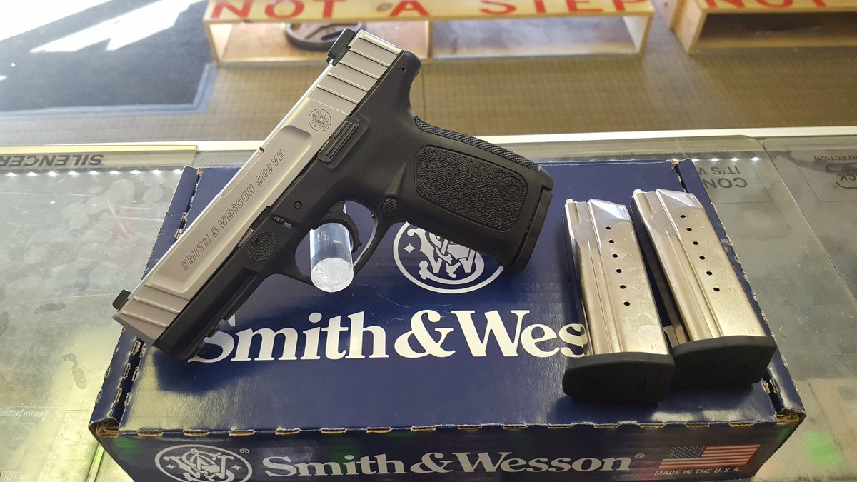 JuggernautArms's tweet photo. #DailyDeal $265 #Smith&amp;Wesson #SD9VE (3) mags 9mm #JuggernautArms #Reno #Nevada #2a https://t.co/V6Aexx1pXj