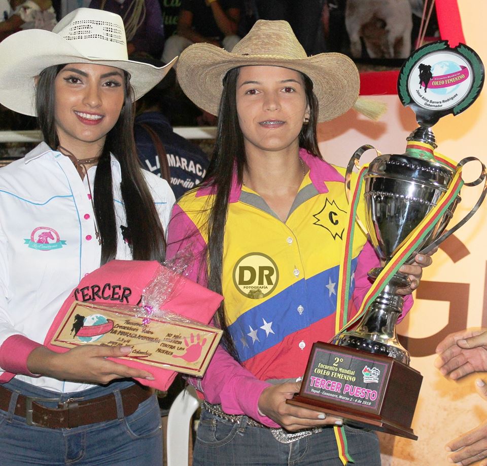 lavozdeljoropo's tweet photo. Cuadro de Honor del 2° ENCUENTRO MUNDIAL DE COLEO FEMENINO REALIZADO #yopal #casanare
1. Ana Karina Morales - Venezuela
2. Luisa Paola Cuevas - Club las Panteras - Trinidad - Casanare
3. Oriana Marotta - Venezuela
4. Daniela Uva - Club los Lanceros - Hato Corozal - Casanare https://t.co/Rns7wXU1X5