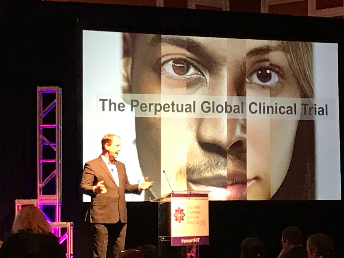 kathyoreilly's tweet photo. Standing room only as @Philips @willsmythemd talks #AI and Machine Learning at #HIMSS18 #smartHIT https://t.co/9dz178mXT6
