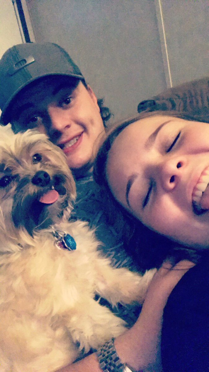 kaylielynnsmith's tweet photo. my 2 favs ever that i 💗 sooo much :-) https://t.co/xNzBrVX2pU
