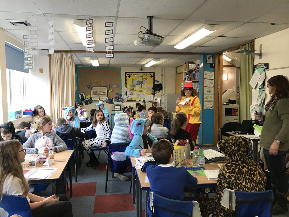 DavidPowell6's tweet photo. Great visit #CreativeLearning #Llantrisant #Mosaic @Arts_Wales_ @A2ConnectWales today... #CreativeAgent #LeadCreativeSchools @WelshGovernment https://t.co/9P3Xp4SBcn