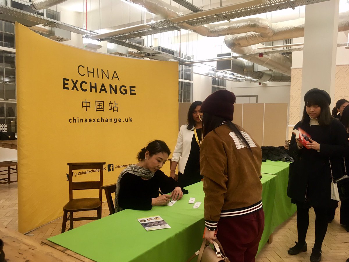 VivianNi003's tweet photo. Talk @ChinaExchangeUK by #YanGeling, #LawrenceWalker and @NickyHarman_cn .Everyone has shared some beautiful stories. A wonderful night. More events at #ChinainContext in the next two weeks! A festival by @ChinaExchangeUK and @CypressBooksUK https://t.co/MF5b6vbE9w