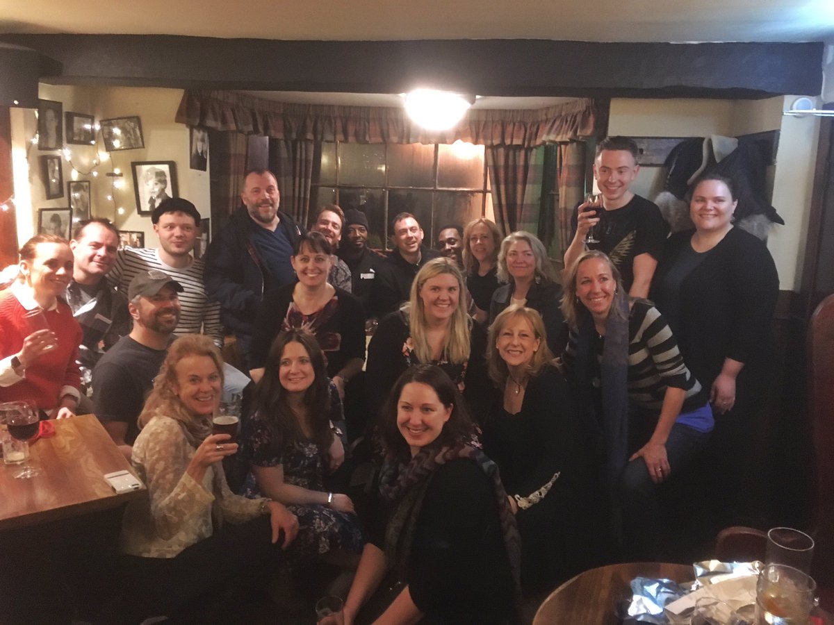 KarinTourism's tweet photo. Went to the "Duchess of Malfi" @TheRSC in Stratford-upon-Avon tonight with the US fam, and then we bumped into the cast at the Dirty Duck pub!
#ITravelFor meeting the locals 😂
#ITravelFor culture
#ITravelFor pubs
#LoveGreatBritain
#ExploreGB2018 https://t.co/jyE2IecpsD