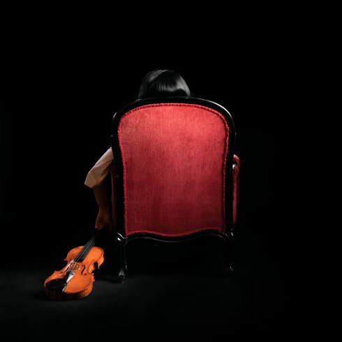 Vibes_In_Sound's tweet photo. #NowPlaying on #VIS 1805 'Drown' by #DMLLL x #DamlaBozkurt from "Short Tales of Winter" (@VersesRecords 2018) on @RadioKC > https://t.co/cPxEokPD9J  #electronicmusic #neoclassical #experimentalmusic #modernclassical #Turkey https://t.co/3ZbfBdw9Jf
