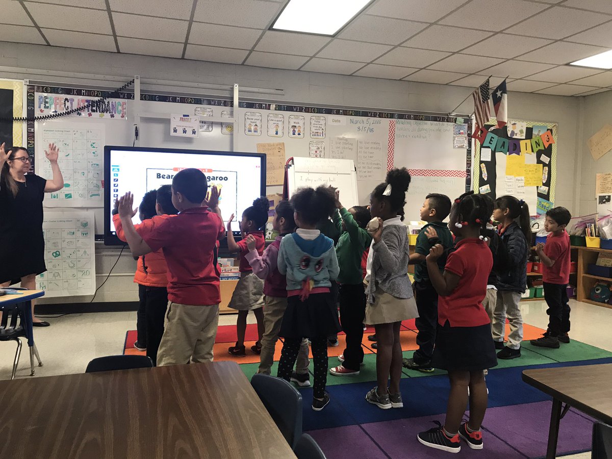 jott878's tweet photo. We got to create toolkit resources and practice in a labsite to give our kids the support they need! Thank you @RebeccaCronin2!! We are excited to use these in our classrooms! @GrayElemEagles @TCRWP @SADubberke https://t.co/3vVUYQfgEp