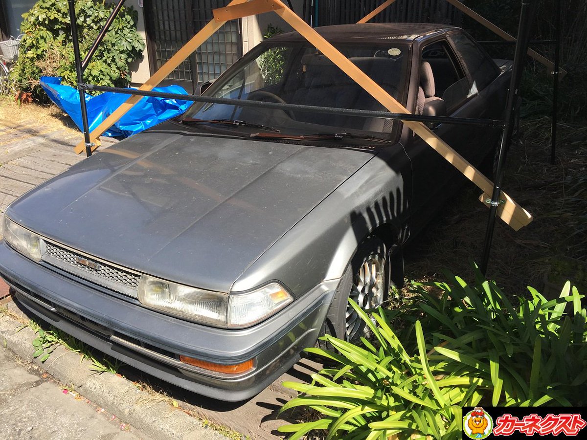 カーネクスト 公式 U Tvitteri 懐かしの名車 トヨタ カローラレビン 年式は昭和 のカローラレビンです トランスミッションもマニュアルで もう街中では見かけることがなくなりました 廃車となるような車でも これから海外で中古車や部品として活躍の場が待っ