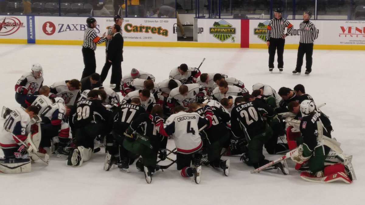 One of the most memorable moments of the @BobcatsHockey season so far.  After sweeping @LibertyHockey in October, BOTH teams united on center ice after the game for a moment of prayer.  #goodsportsmanship #respect #howcanyounotlovetheseguys #nationaltitle