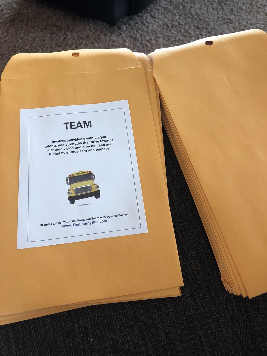 KariSchmally's tweet photo. Preparing energy envelopes @JonGordon11 for the upcoming softball season! Thanks for the inspiration you give to coaches and leaders! #loveservecare #positivedogs https://t.co/KDxfPNZONG