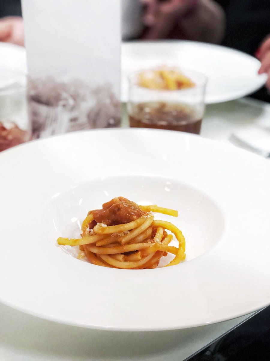 Pastificio Felicetti (@pasta_felicetti) on Twitter photo Chiudiamo col botto questa magnifica edizione di <a href="/identitagolose/">Identità Golose</a> : <a href="/ChefColonna/">Antonello Colonna</a> e la sua Amatriciana 🍝 #monogranoDiner #Igmi18
Grazie a tutti gli chef che hanno partecipato, gli amici che sono passati a trovarci, i nostri fedelissimi estimatori. 👏🏻🏆😍 Chiudiamo col botto questa magnifica edizione di <a href="/identitagolose/">Identità Golose</a> : <a href="/ChefColonna/">Antonello Colonna</a> e la sua Amatriciana 🍝 #monogranoDiner #Igmi18
Grazie a tutti gli chef che hanno partecipato, gli amici che sono passati a trovarci, i nostri fedelissimi estimatori. 👏🏻🏆😍