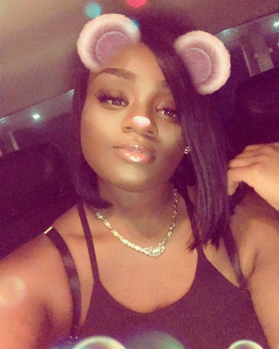 coya_bee's tweet photo. 💅👑💄 https://t.co/6QVJ6HkVBI