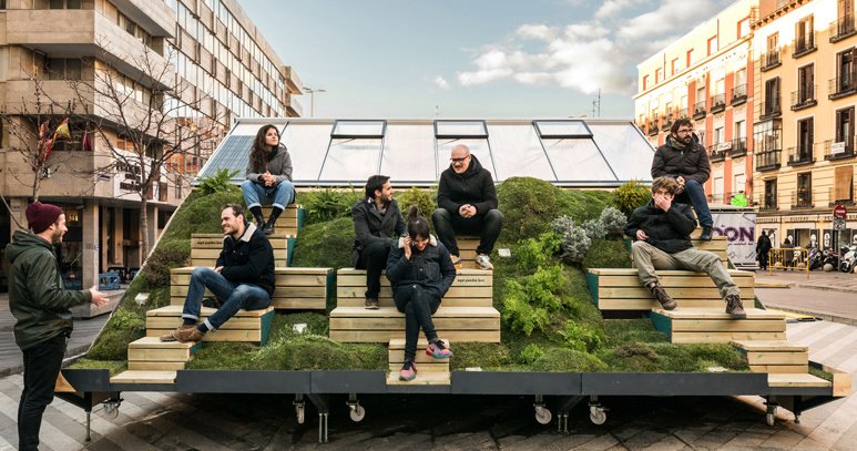 CroftArchitects's tweet image. @MINI hub installation in Madrid rethinks the future of cities. @MarshallsGroup @dotbuilte @YouGov hubs.ly/H0b7BwG0 #streetfurniture #portablearchitecture #renewableenergy