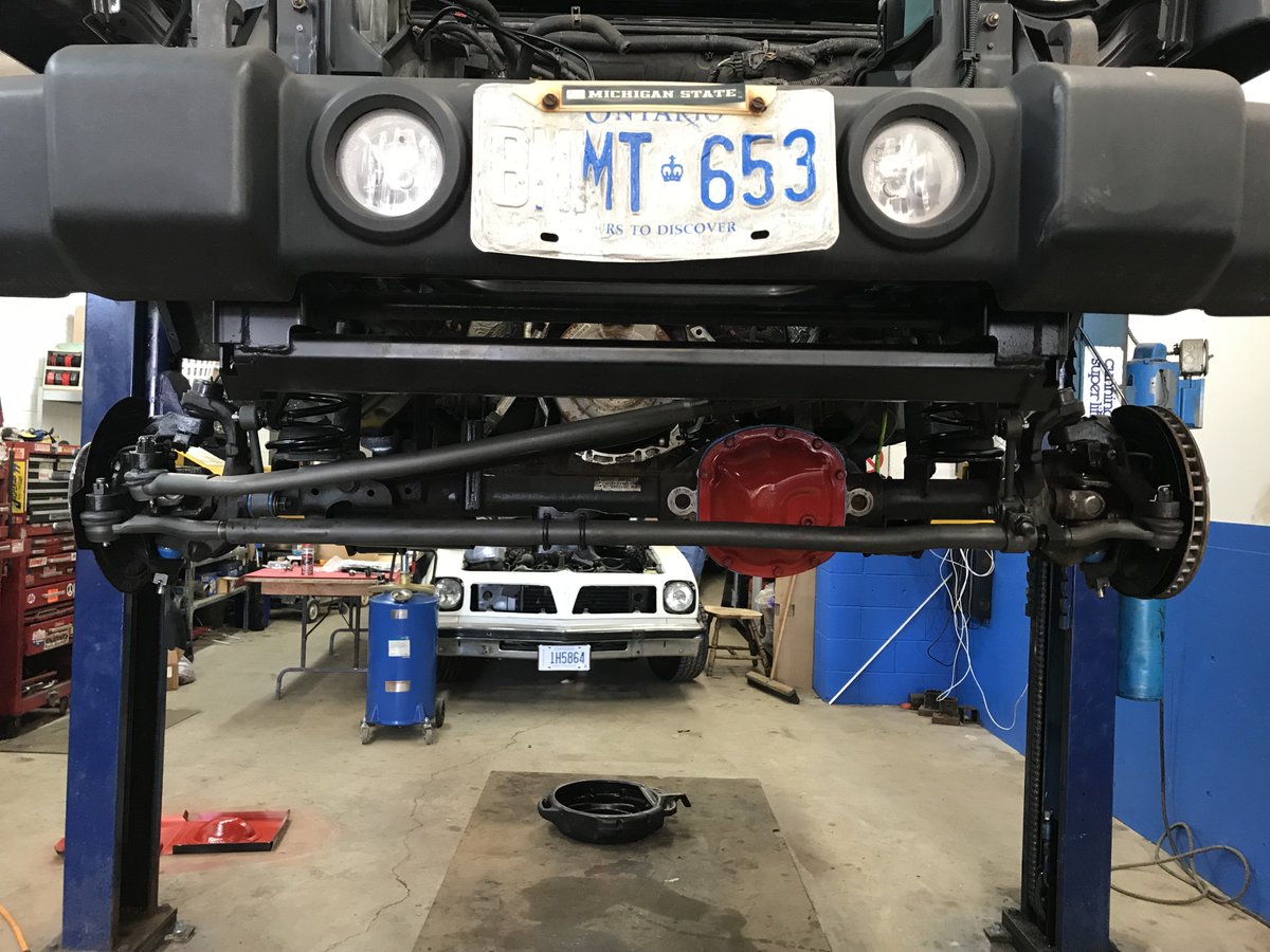 WeedmarkAuto's tweet photo. Let's check in on the #jeep and see how she is looking today! #Automotive #Wrangler https://t.co/ixcXUBDheZ