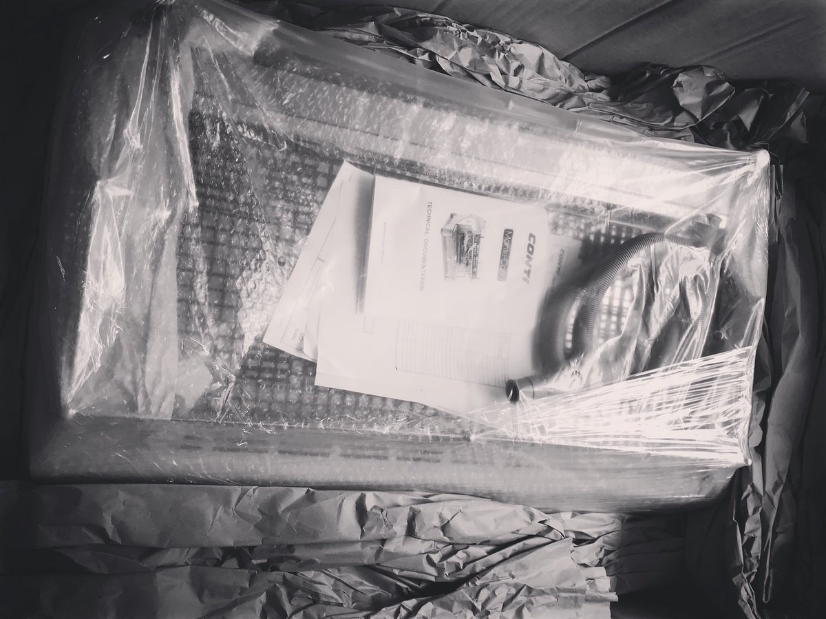 melbsinlich's tweet photo. Ohhhhh new machine arrival... one of two in the ๐ฌ๐ง thanks to @Unionroasted @contiespressouk canโt wait to hash out some #spros yโall #Lichfield https://t.co/uCJ7P10YXX