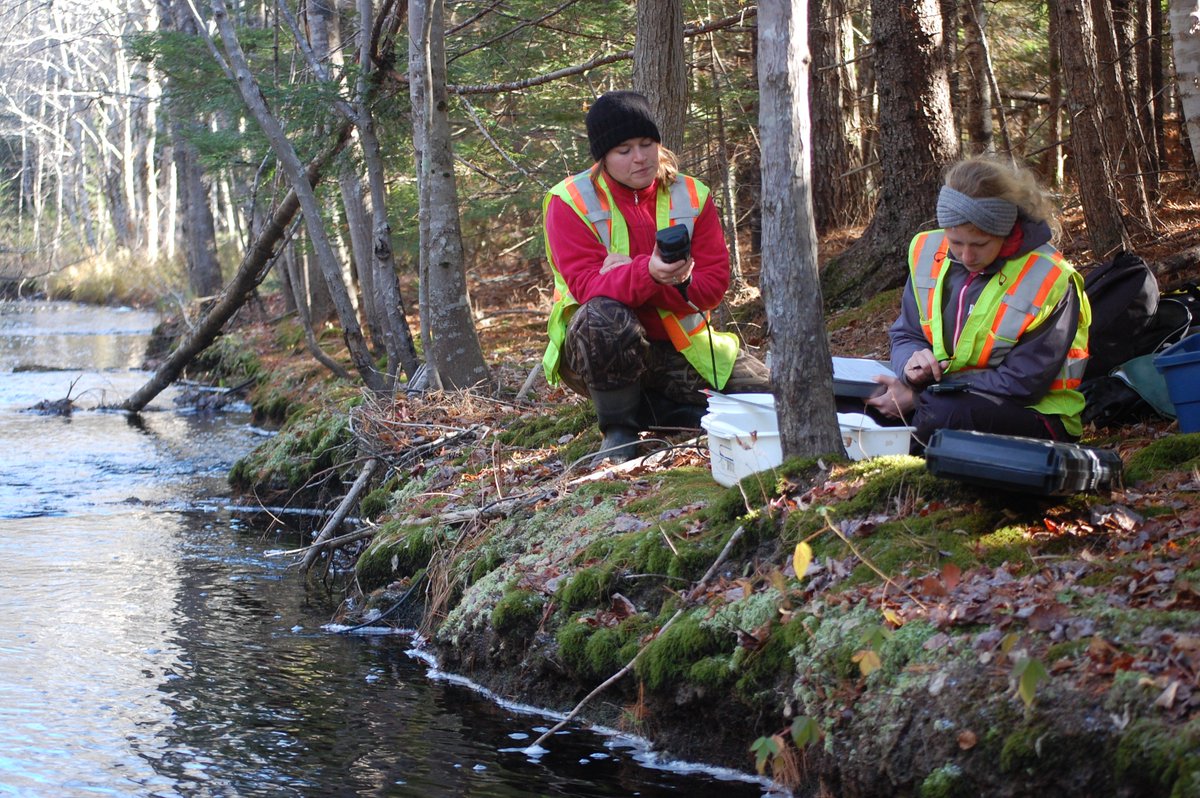 coastalaction's tweet image. Through this year's @CleanFoundation #CleanLeadership Program, we're offering two 9-week positions! The deadline to apply is Sunday, March 25. Apply at our website: bit.ly/2oQcZXu. #NovaScotia #environment #explorens #leadership #AtlanticCanada #summerjobs