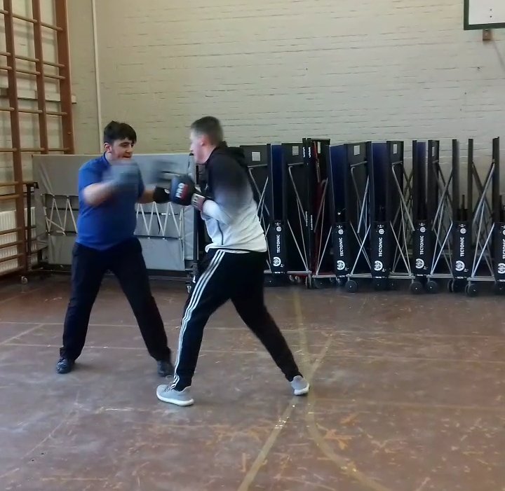 MillChaseDofE's tweet photo. Yr11 looking sharp at Pitch Up &amp; Punch Club this afternoon!
#dofephysical #getinvolved #extracurricular #millchaseboxing https://t.co/KfNydkGPie