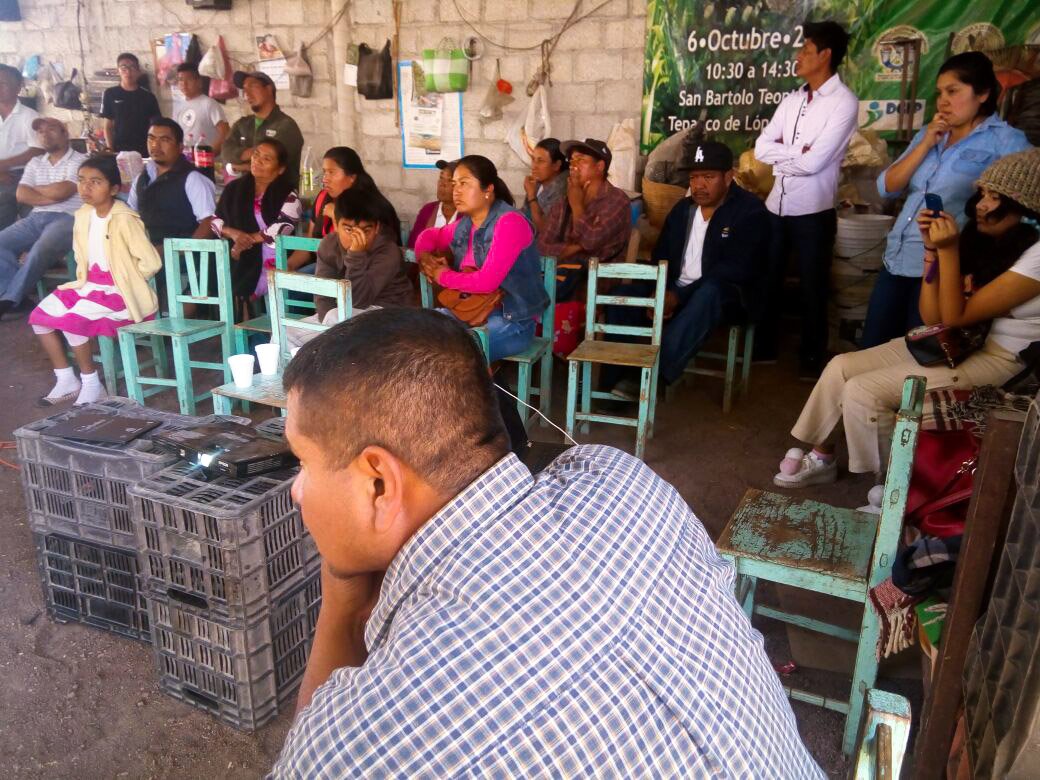 remurip's tweet photo. Les compartimos fotos de nuestra presentación realizada con nuestros amigos de San Bartolo #Teontepec, dónde presentamos nuestro trabajo como asociación en el estado de Puebla. https://t.co/9syDafjwvb