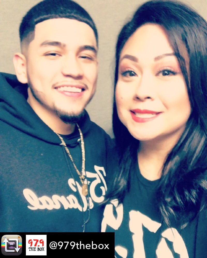 HustleTownNet's tweet photo. Salute @ThatKidEvo @KlevaHH4L @DoemanxDyna @lilromusic  with @jessicajeanz @979TheBox studios SUBSCRIBE TO OUR YOUTUBE PAGE: Hustle Town Network https://t.co/nwalXUrWUv