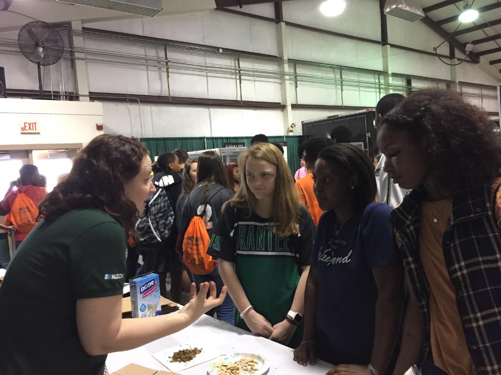 GeorgiaPacific's tweet photo. GP employees at our paper mill in Cedar Springs, Ga. had a great time interacting with 5,000+ 8th graders during Worlds of Work this year, including CSO Logistics Leader Joe McNeely, Project Engineer Suzanne Glover, Public Affairs Manager Peggy Jaye &amp; IT co-op Mortelle Underwood. https://t.co/cH7HPhT1M3