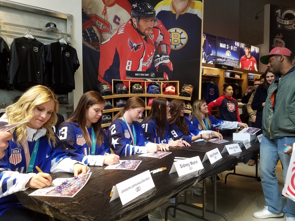 nhl store us