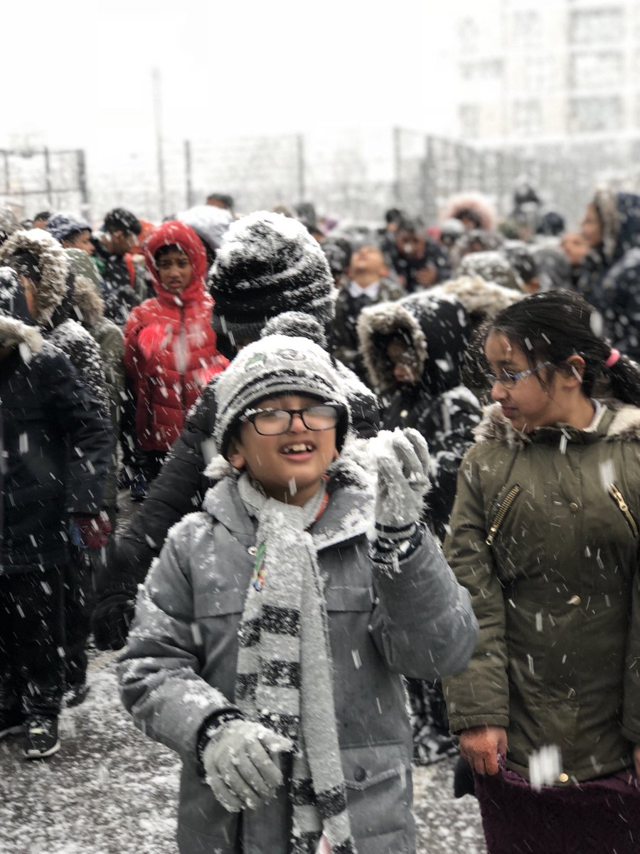 WoolmoreTweets's tweet photo. Snow Week was lots of fun and we all learned so much especially in science. However, we’re quite pleased that this week is a good few degrees warmer #memorableweek https://t.co/lQncLaCC3L