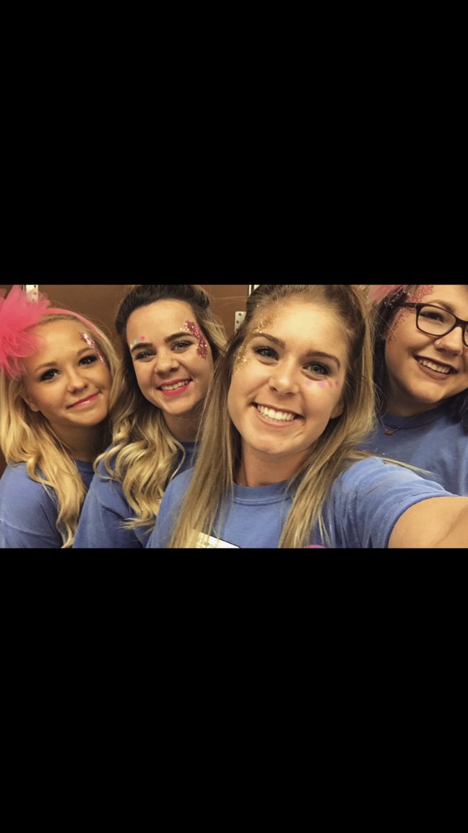 MaKaylaBaker12's tweet photo. Happy Happy 21st pretty @Kelsey_Meier14!! Hope your day is everything you’ve been waiting for! Also we need an updated picture! 🤩 https://t.co/chKJ8SCpxG