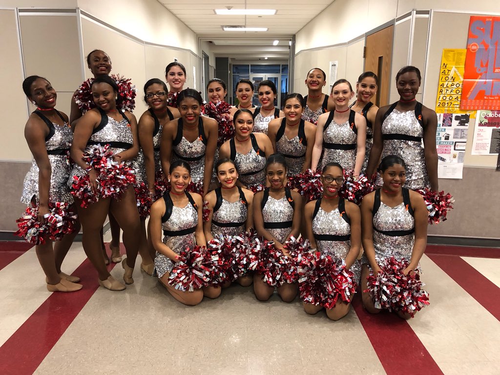 Lamar_ViQueens's tweet photo. We won CHAMPION CIRCLE at competition on Saturday. All those morning practices paid off. https://t.co/KTA0Mem8yP