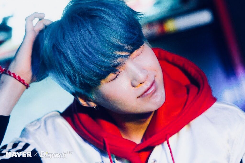 sopejn's tweet photo. • you are my piece of peace •

#ArmySelcaDay https://t.co/Ibo99h8OD3