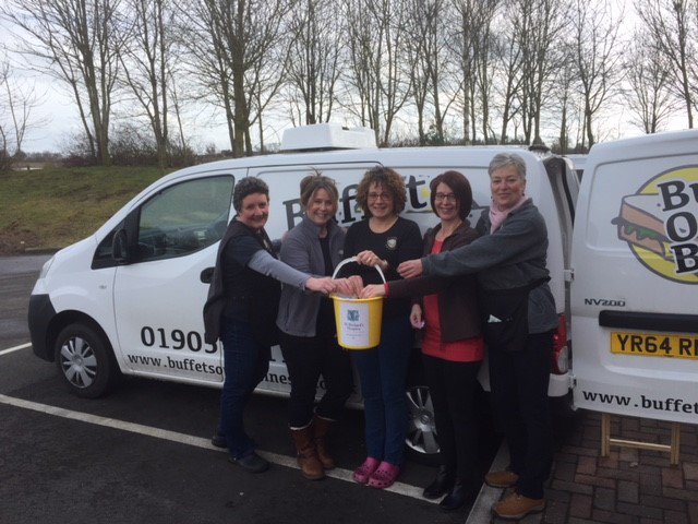 StRichardsHosp's tweet photo. Thank you to the @BobBuffets team which has gone ahead with our #PartwithaPound campaign - despite it being postponed until this Friday, due to the snow ☃️ Another great example of the wonderful support we receive from our amazing community! #WorcestershireHour https://t.co/IzVMvAcJyv