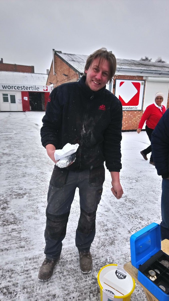 StRichardsHosp's tweet photo. Thank you to the @BobBuffets team which has gone ahead with our #PartwithaPound campaign - despite it being postponed until this Friday, due to the snow ☃️ Another great example of the wonderful support we receive from our amazing community! #WorcestershireHour https://t.co/IzVMvAcJyv