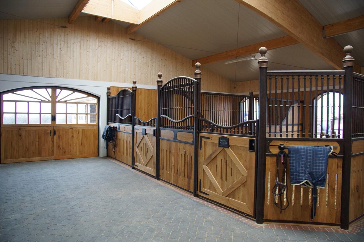 ECNnewswire's tweet photo. From @EquiConsulting, for immediate release:

NEW ADDITION TO THE EQUINE CONSTRUCTION STABLE

https://t.co/V111vVAJMQ

#wowhouse #wowstables #equestrian #horsehour #EquineHour #horsebiz https://t.co/1ELx5RoIoF