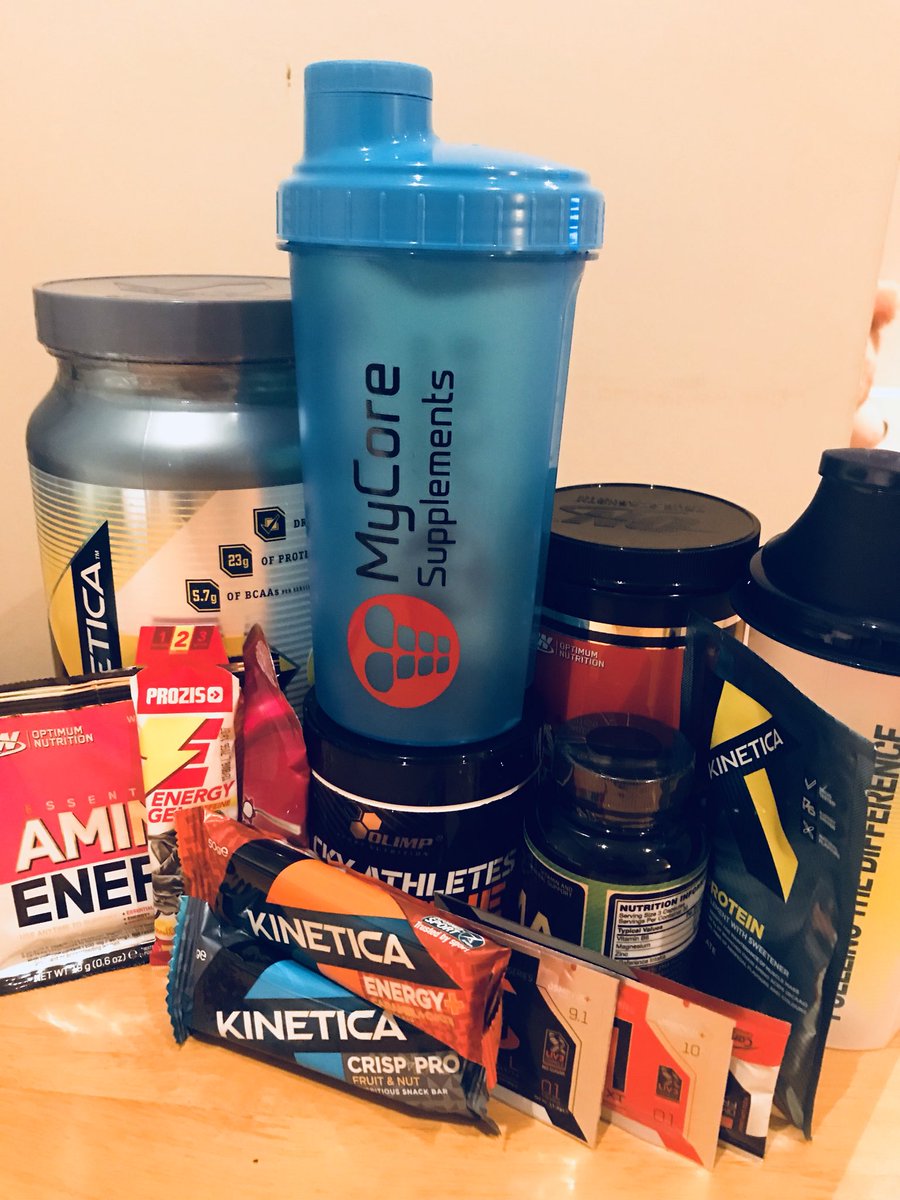 walshie101's tweet photo. My @MyCoreSupps order arrived today! Major kudos for the shaker and the few samples👌🏼 But here @BridStackie I thought it was buy 3 items and get one of your all ireland medals for free? 😉 #mycoresupplements #wishfulthinking https://t.co/O2ouOPoVDM