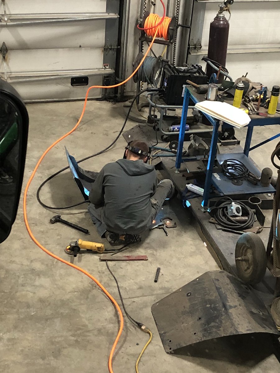 PistoriusFarms's tweet photo. Final Spring preparation is going full steam in the shop today.  #plant18 is not too far away. https://t.co/C36X7BXY2t