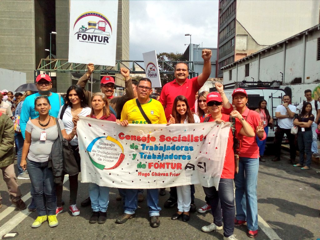 ELOYSULBARAN's tweet photo. A 5 años de tu siembra Comandante Chávez aquí está tu Pueblo fiel y con tu legado más vivo que nunca #TodosSomosChavez https://t.co/PdxfExymyd