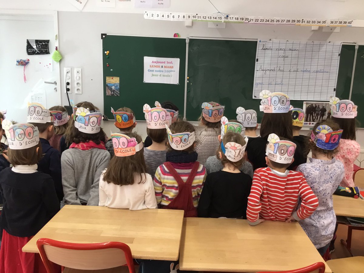 CPNOROY's tweet photo. Nous avons fait des ateliers autour du nombre 100: 100 prénoms, 100 mots liés à l'école et nous avons fabriqué de jolies couronnes! https://t.co/OjL708933S