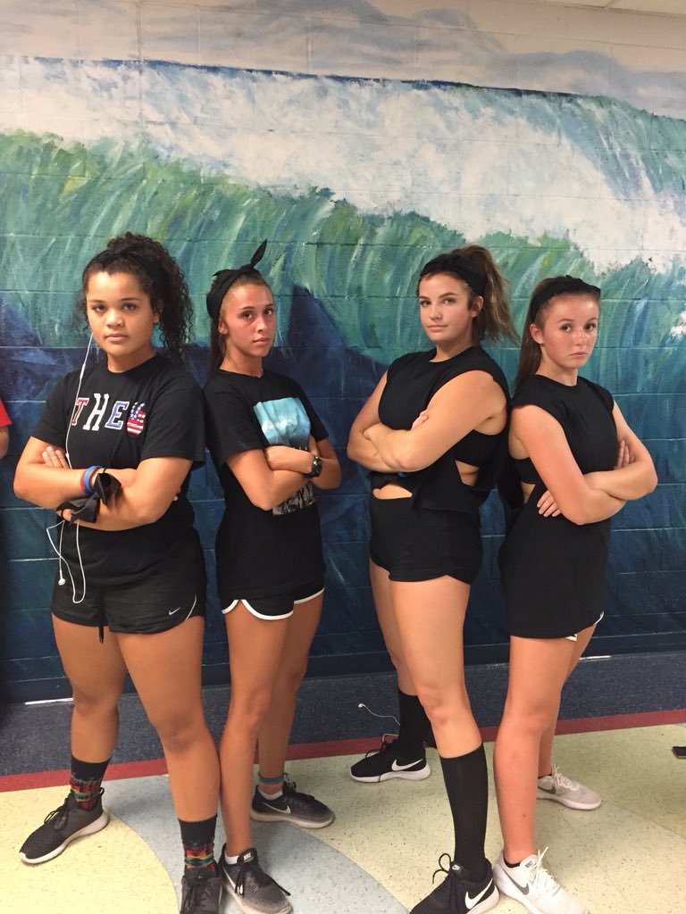 jesharrell's tweet photo. Happy Birthday to this smarty pants @AlexRogers345! Whether it’s the classroom or the mat, you always give 💯%. You are talented, driven, caring, and kind! Beyond proud of the beautiful young lady you are #dontroastsweetalex 💙 https://t.co/64s2Uum6Zi