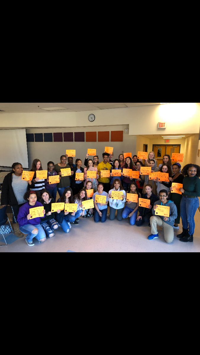 Brookeaustin_11's tweet photo. @S2Shawks #MarchForOurLives #HayfieldS2S @FCPSHayfieldSS https://t.co/QzS8NfXoUc