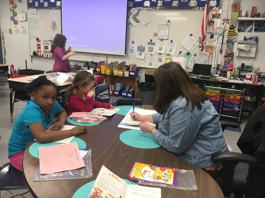 afess7's tweet photo. So impressed to watch 1st grade Ss and Mrs L @D59Frost class during guided reading, discussing their reading goals and strategies https://t.co/vM8s6Rxc46