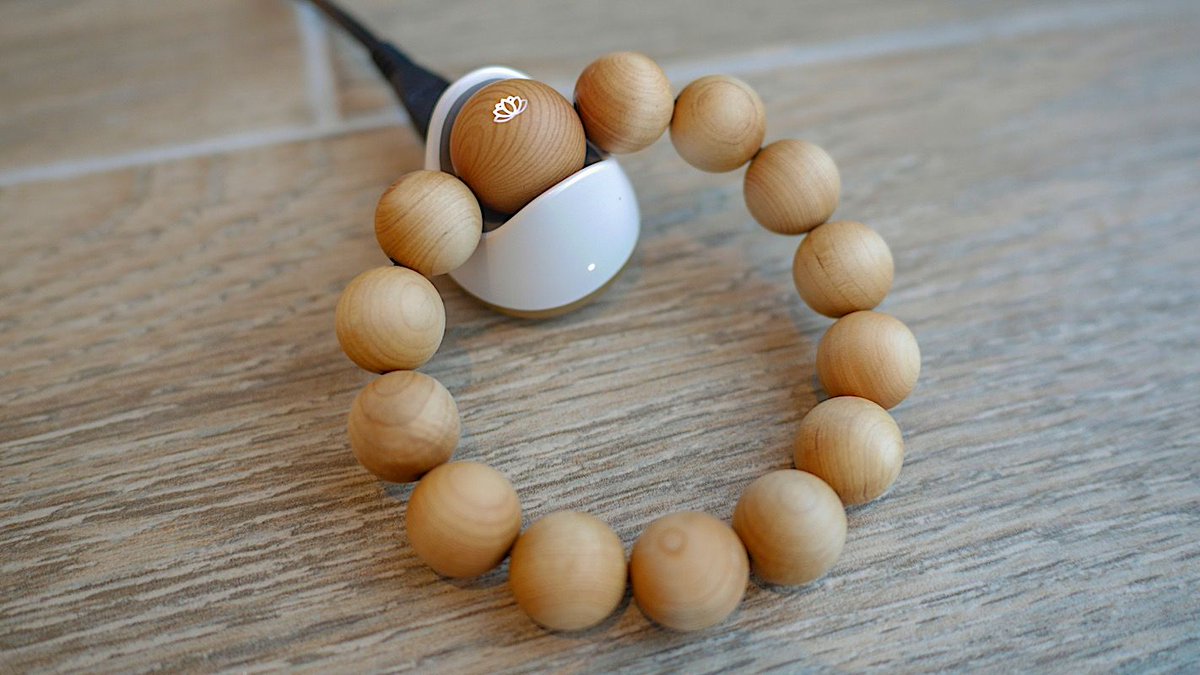verge's tweet photo. Acer has made smart beads to help keep count of Buddhist mantras https://t.co/Sr1dvBQ0TB https://t.co/T2gnfV0uko