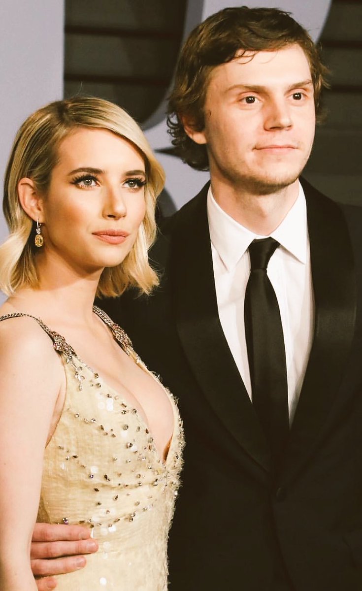 EmlynnRoss's tweet photo. My King and I ♥️ @Ross94Tate https://t.co/LivPVNmNOw