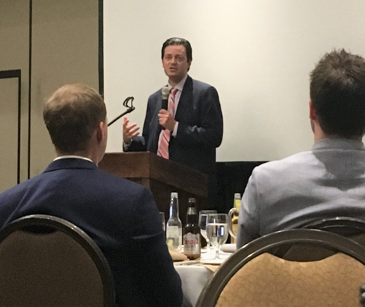 pearsonengltd's tweet photo. @Mayor_Jeff #SimcoeCountyHomeBuildersAssociation @BarrieCC On Feb. 28, #SCHBA hosted a dinner meeting where guest Mayor Lehman spoke about the City of Barrie’s continued economic growth, the development of the annexed lands in South Barrie and some of the City’s upcoming projects https://t.co/t7kAs7vNRF