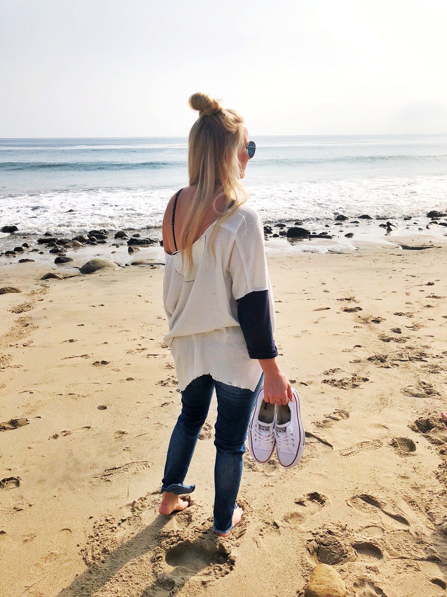 _lifestyleloop's tweet photo. Sand between your toes and an endless view of opportunity. #GoodThingsForLife https://t.co/WucZXzfYCS