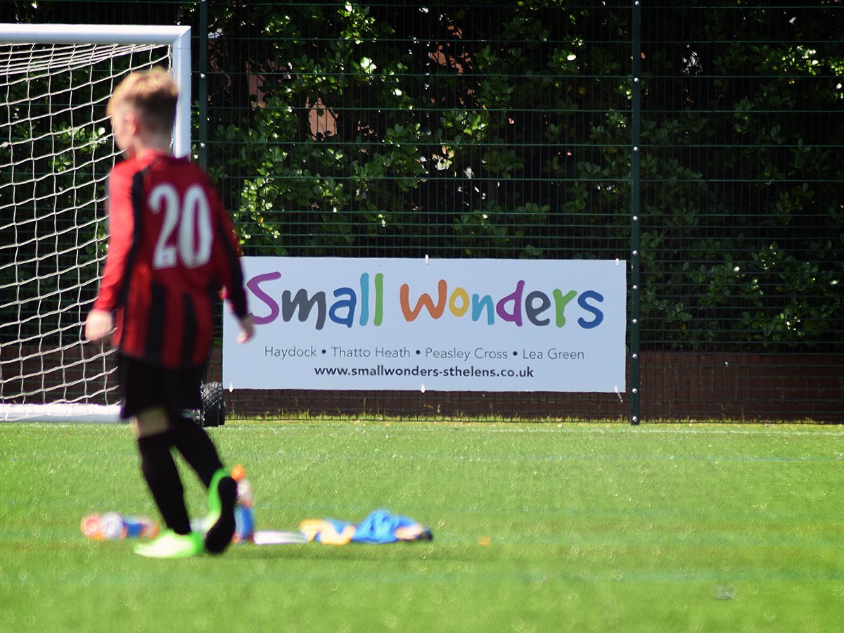 Pilkingtonfc's tweet photo. Thanks to @odsonline @smallwonders_ @ruskinsthelens @StorageStHelens  Pitchside sponsors #greatvalue #greatexposure #sthelenshour https://t.co/qRPHmY2EKw