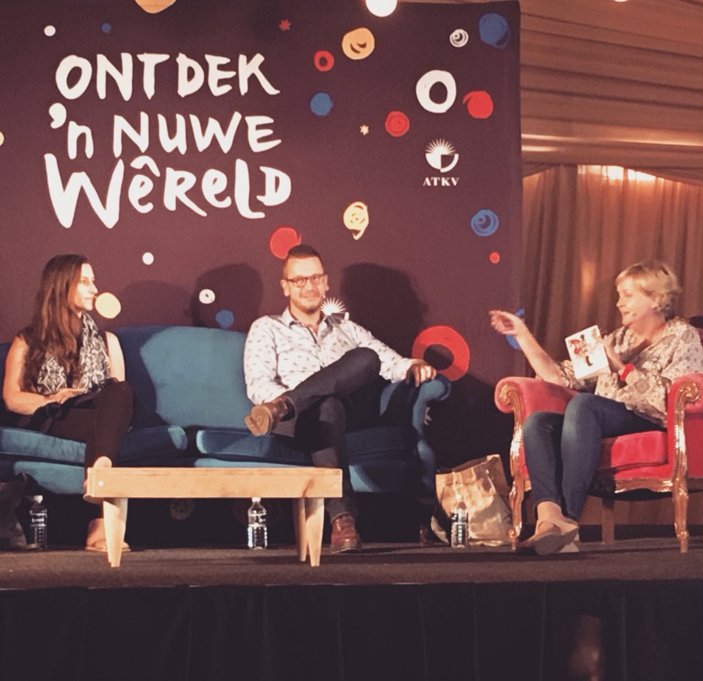 carolynmeads's tweet photo. .@VickyDavisSA, @marion_erskine and @ilzaroggeband talk about the novel and play, Vlerke vir almal at @Woordfees #Woordfees #woordfees2018 #Vlerkeviralmal @NBPublishers https://t.co/HzgfdrJKGH