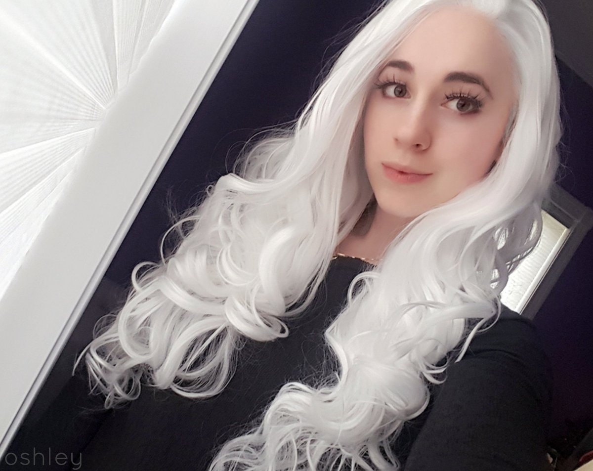 Oshley The Stormwind Keep On Twitter White Hair Dont