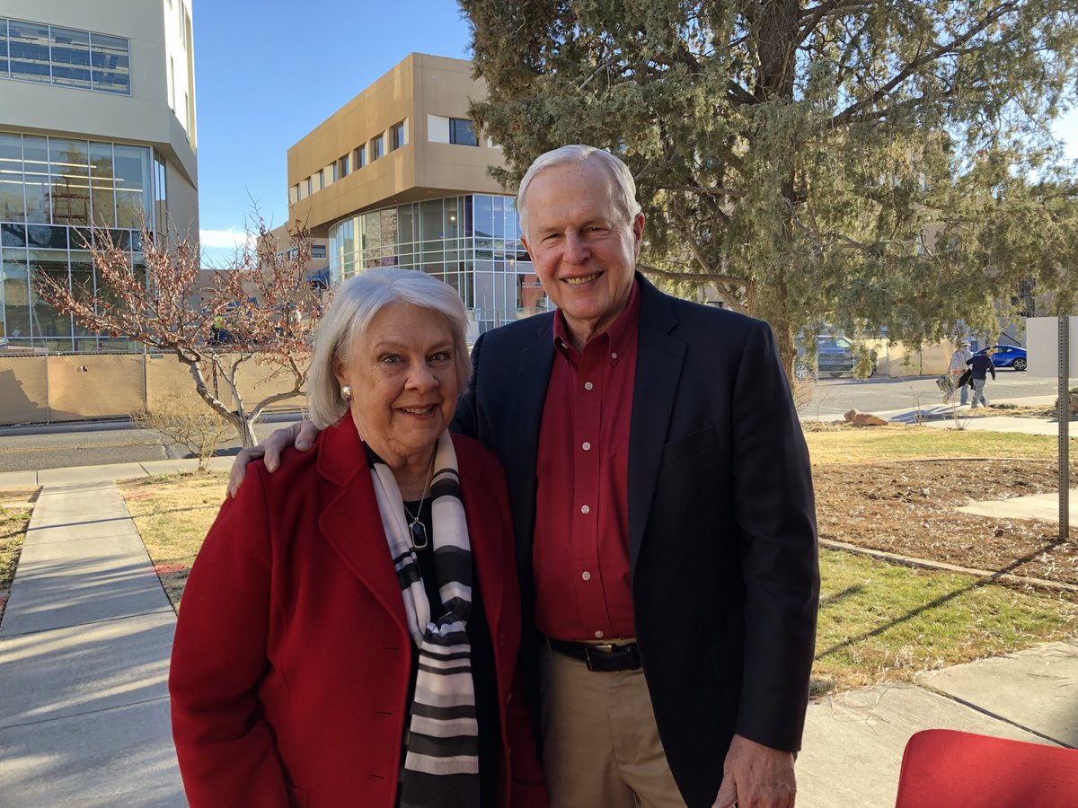 PRLeslie_'s tweet photo. Dean Doug Brown and Sarah Brown at the HOF kickoff event @UNM_Anderson https://t.co/wv9hBjqpww
